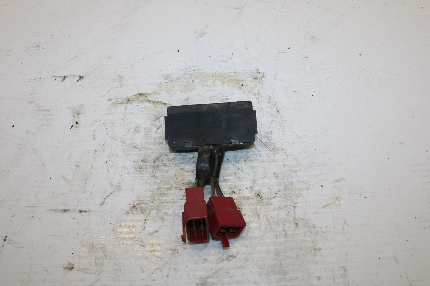 84-85 HONDA V30 MAGNA FUSE BOX BB251