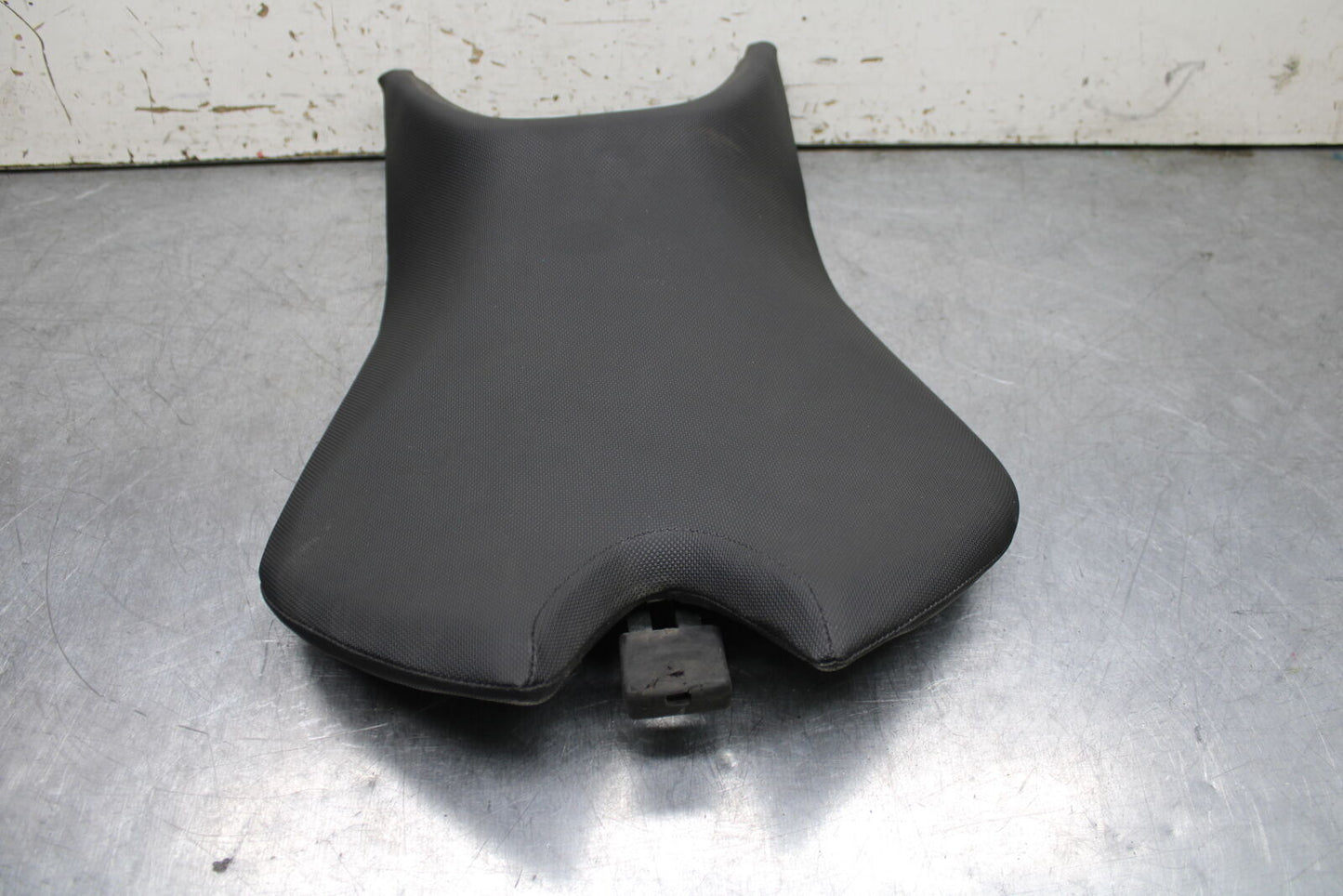 21-24 APRILIA TUONO 660 FACTORY FRONT DRIVERS SEAT PAD SADDLE PILLION BB733