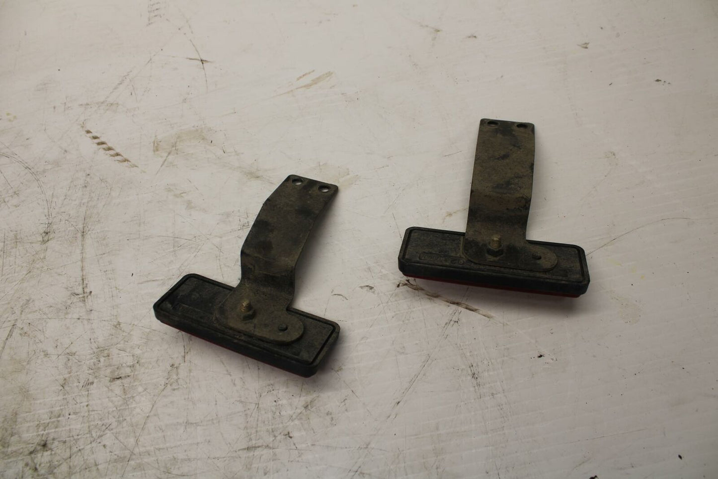 04-09 SUZUKI GS500F REAR BACK REFLECTORS REFLECTOR SET PAIR 35970-24D60 BB261