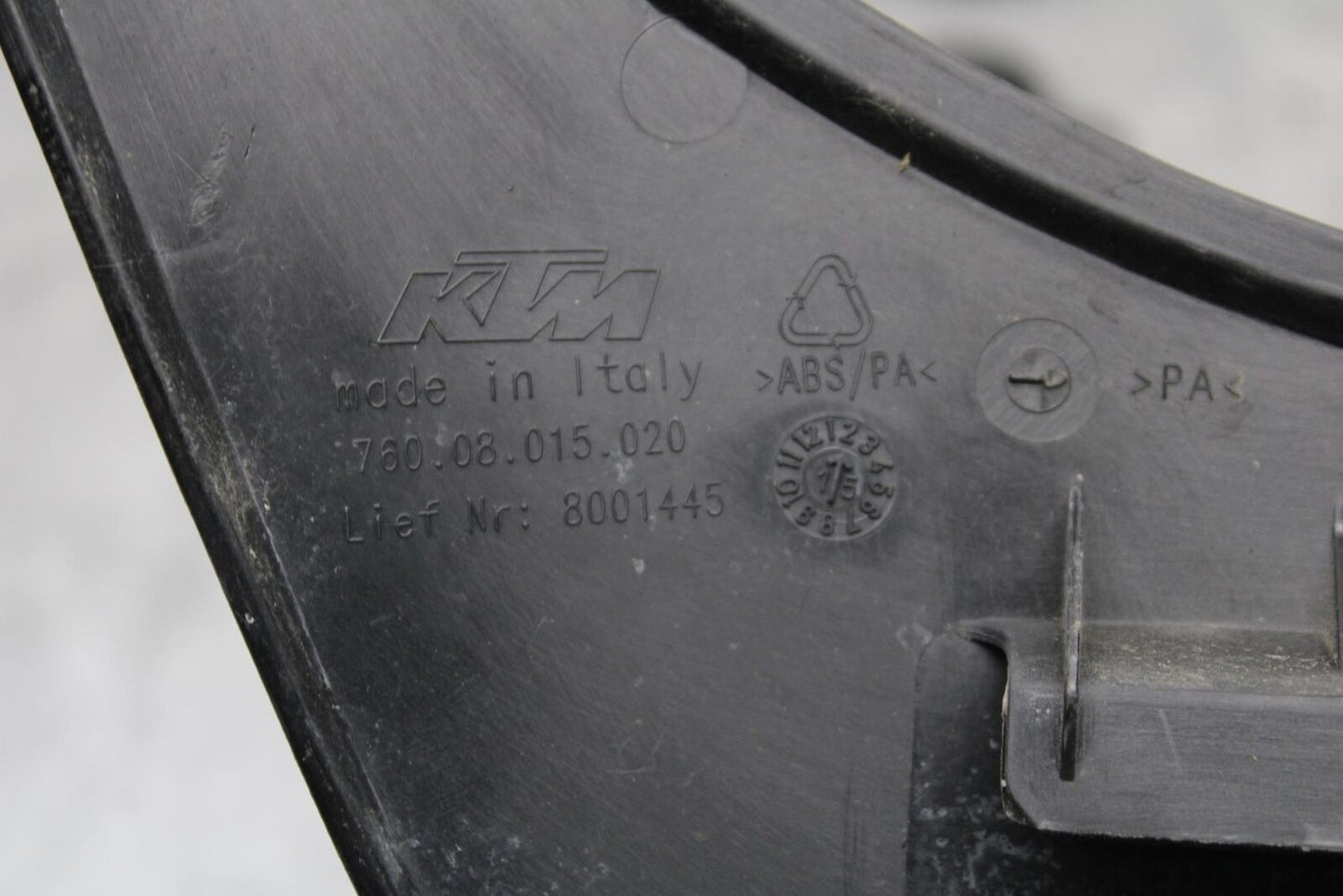 16-18 KTM 690 DUKE IGNITION TRIM PANEL MISCELLANEOUS COVERS BB631