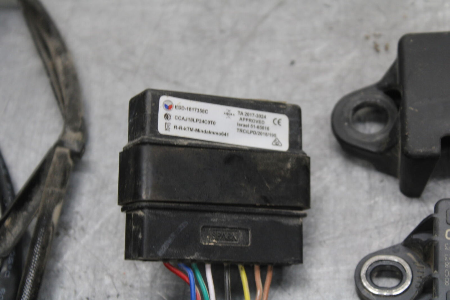 21-24 KTM 890 ADVENTURE R RELAY SET BB723