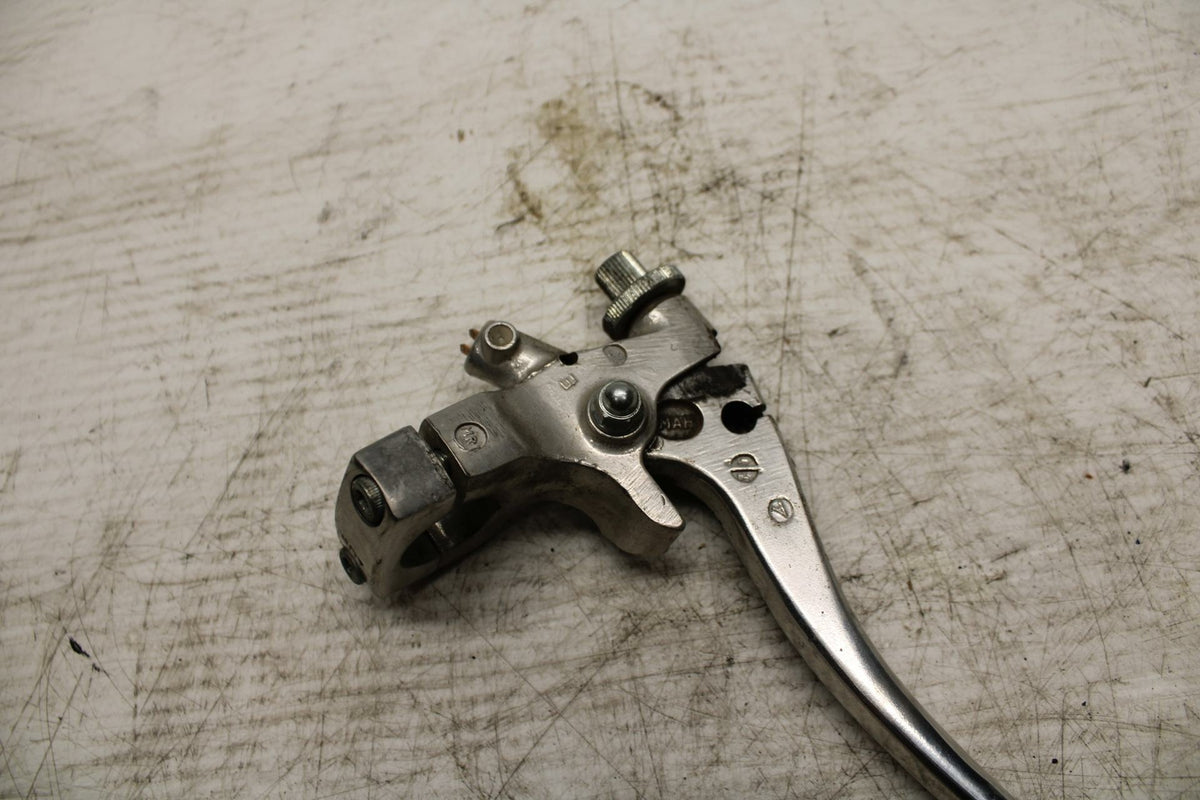 03-08 HONDA VTX1300C CLUTCH PERCH MOUNT WITH LEVER BB287