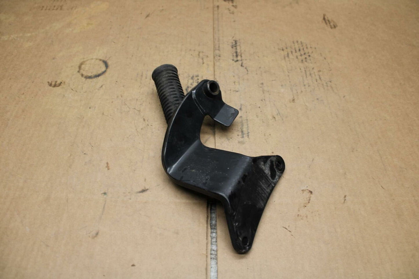 14-20 HARLEY-DAVIDSON STREET 500 RIGHT FRONT FOOT REST PEG STEP BB381
