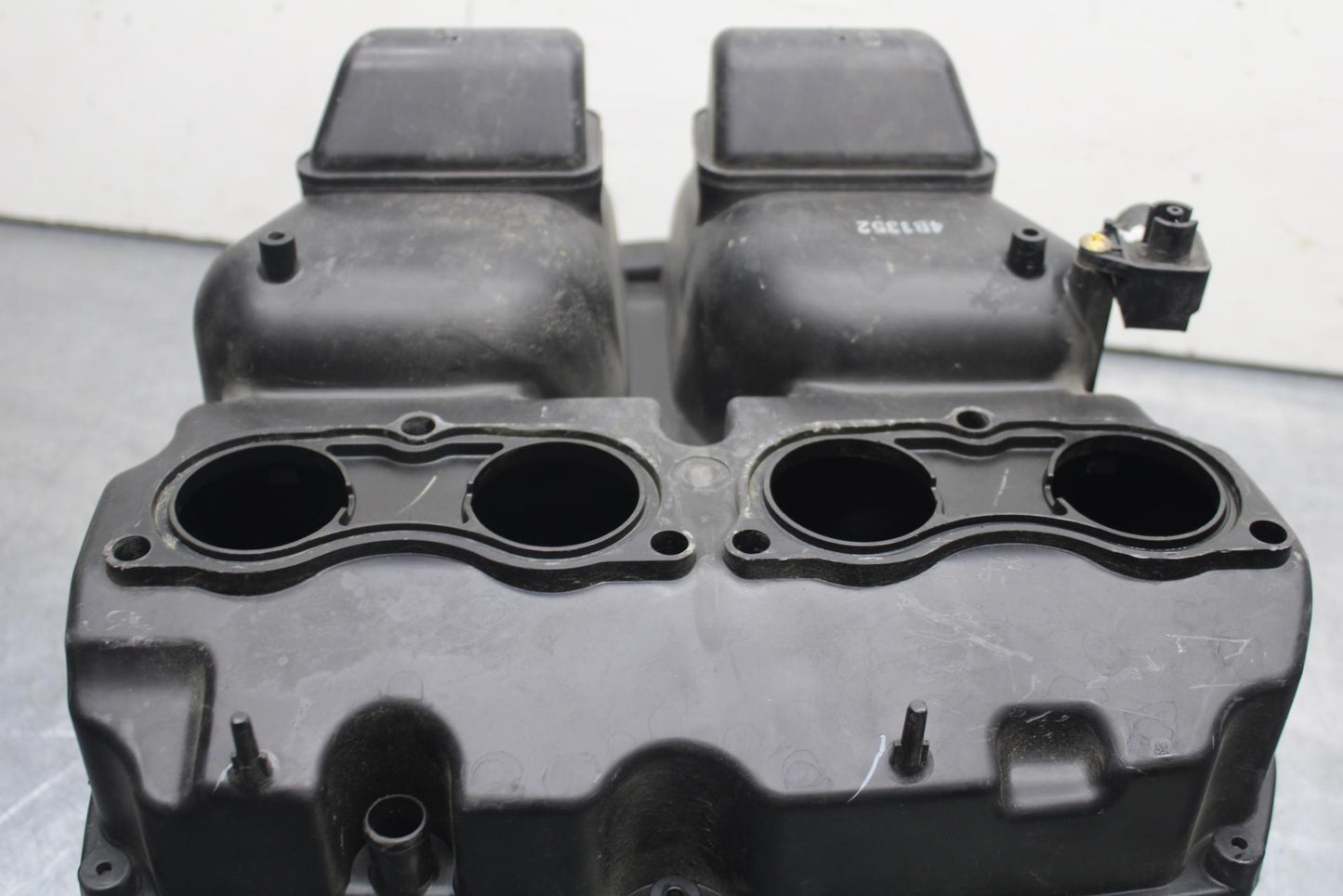 2004 Honda CBR600F4i AIRBOX AIR INTAKE FILTER BOX BB606
