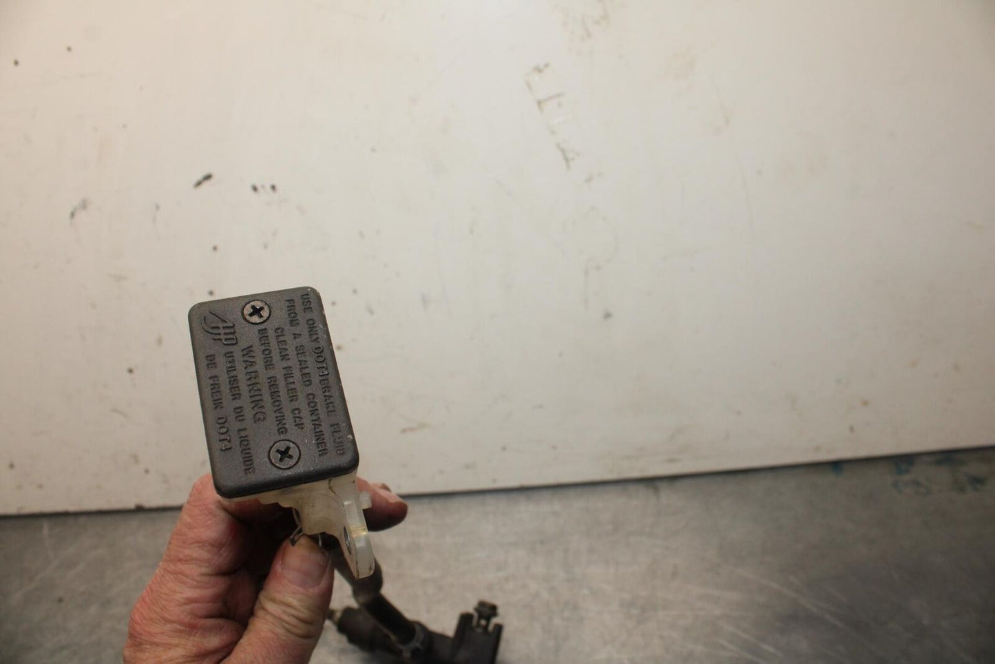 04-09 SUZUKI GS 500 FH GS500F REAR BACK BRAKE MASTER CYLINDER W RESERVOIR BB97