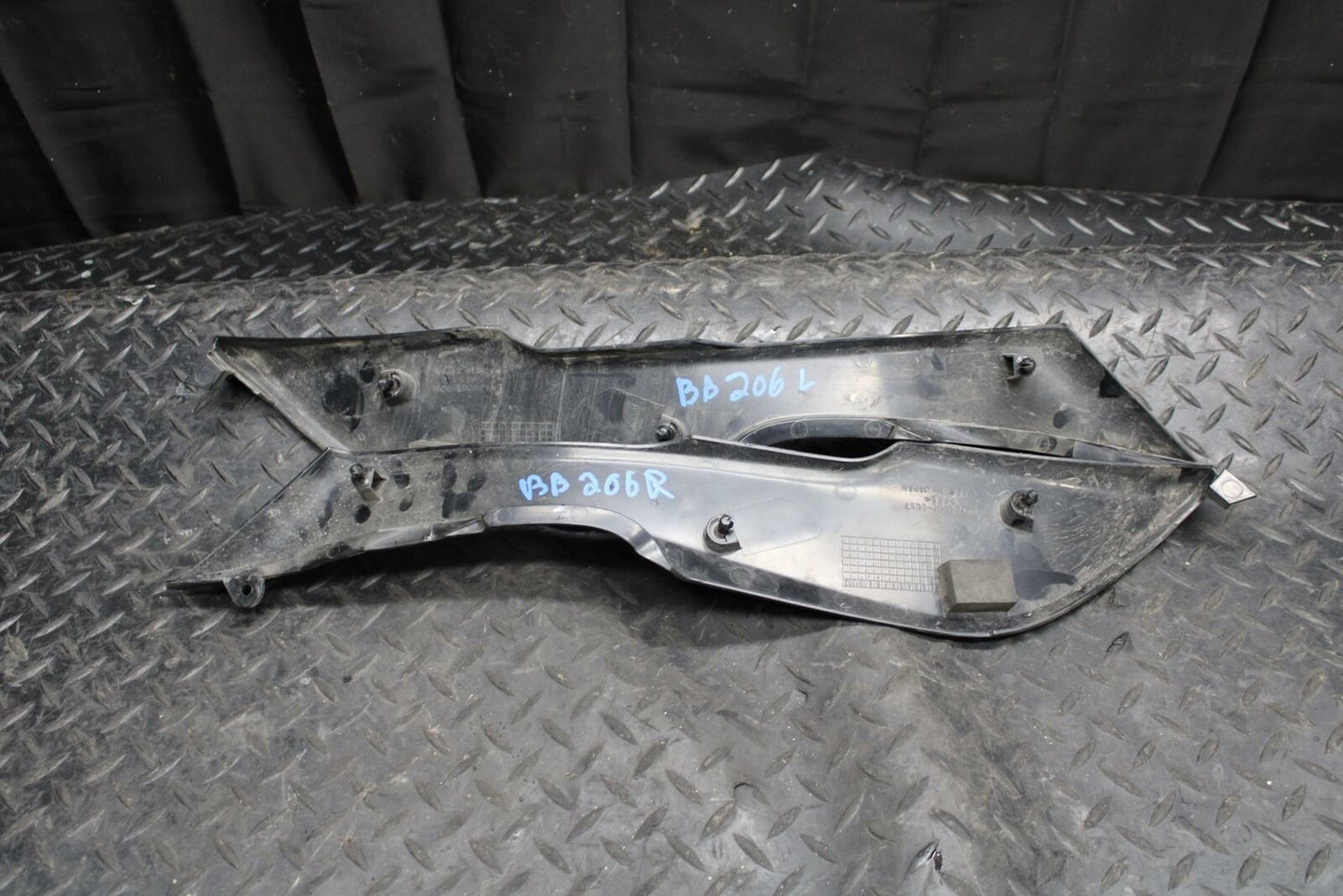 07-09 KAWASAKI VERSYS 650 RIGHT LEFT FRONT SIDE SEAT PANELS TRIMS COWLS BB206