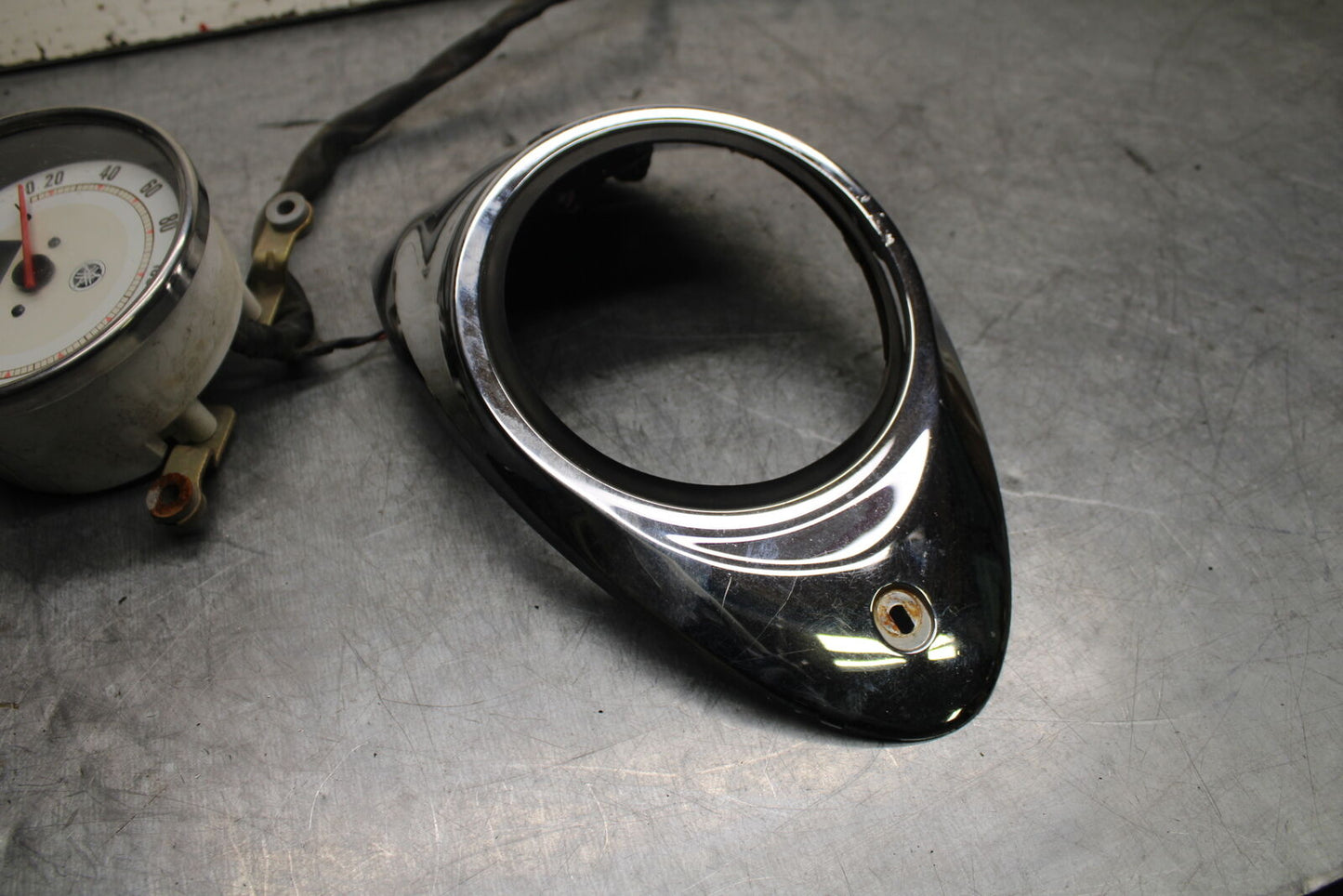 99-00 YAMAHA V STAR 1100 GAUGES METER SPEEDO TACH BB711
