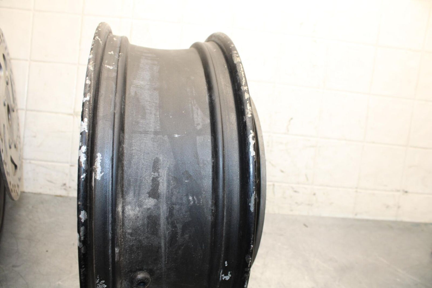 2004 Suzuki Intruder 1500 VL1500 REAR ROTOR BACK BRAKE DISC AND WHEEL BB573