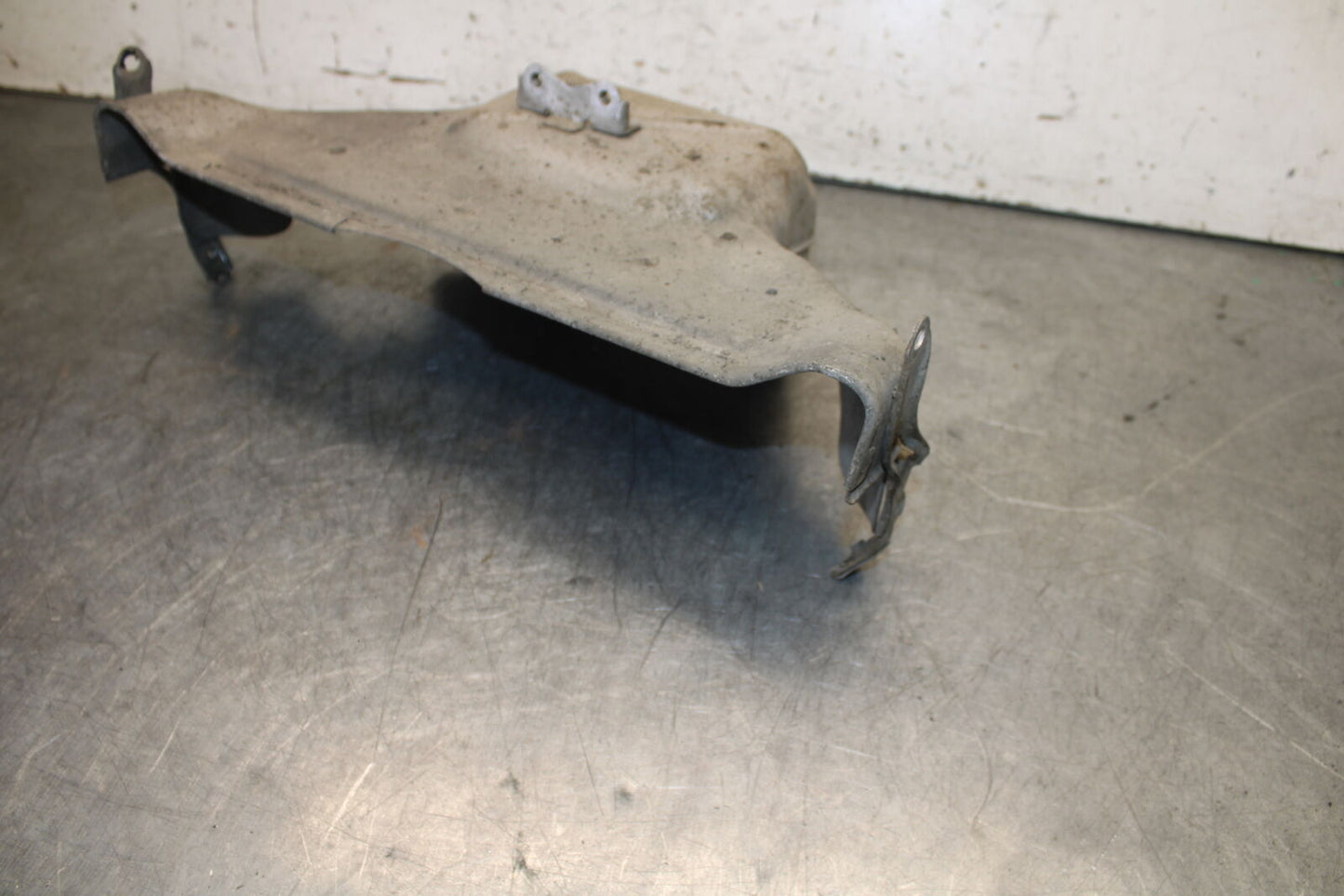 93-00 HONDA GOLDWING 1500 GL1500SE EXHAUST COLLECTOR CHAMBER GUARD BB700