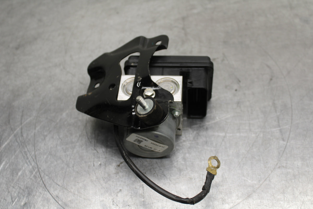 17-24 KTM 390 DUKE ABS PUMP UNIT MODULE BB734