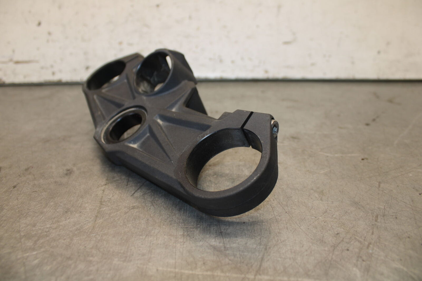 19-23 KAWASAKI NINJA ZX6R FORKS UPPER TRIPLE TREE CLAMP BB701