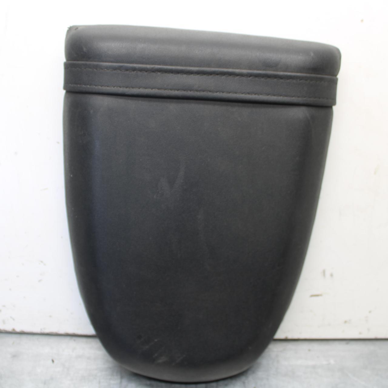 01-03 SUZUKI GSXR600 REAR BACK PASSENGER TANDEM SEAT PAD SADDLE PILLION BB633