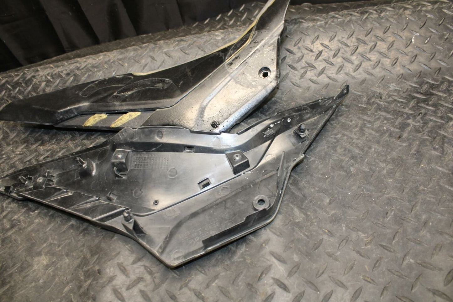 16-18 HONDA CBR500R RIGHT LEFT FRONT SIDE SEAT PANELS TRIMS COWLS FAIRINGS BB231