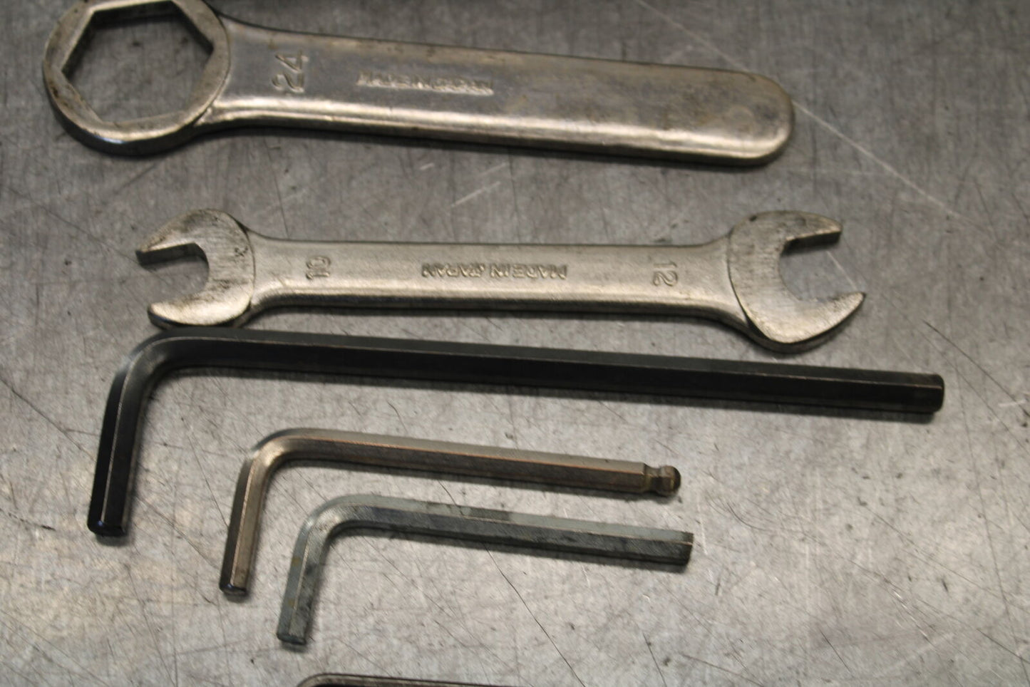 85-86 SUZUKI MADURA 1200 STOCK TOOLS OEM TOOL BAG KIT SET BB691