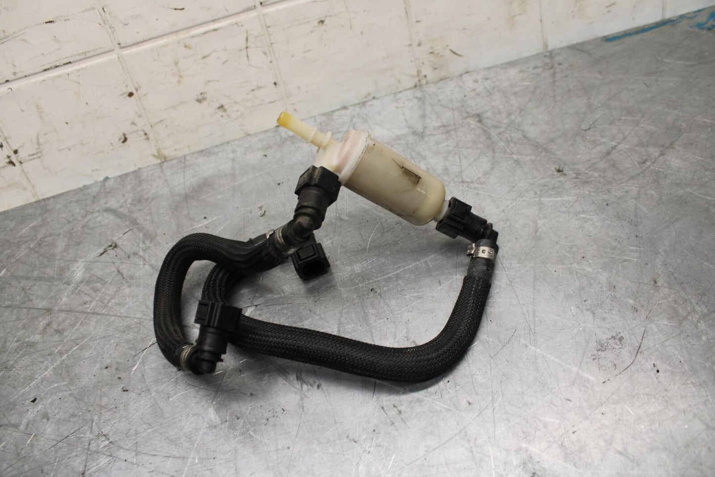 21 HUSQVARNA VITPILEN 401 FUEL HOSE GAS LINE TUBE PIPE BB467