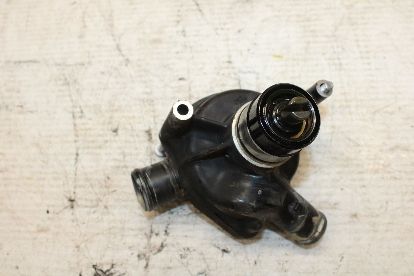 08-11 TRIUMPH SPEED TRIPLE ENGINE WATER COOLANT PUMP BB366
