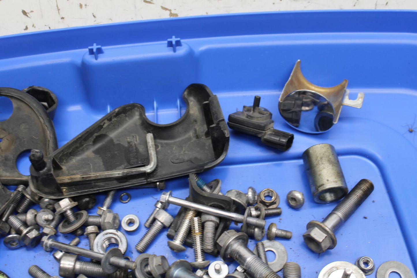 14-16 TRIUMPH AMERICA LT ENGINE MOUNTING BOLTS HARDWARE MOTOR SCREWS BB720
