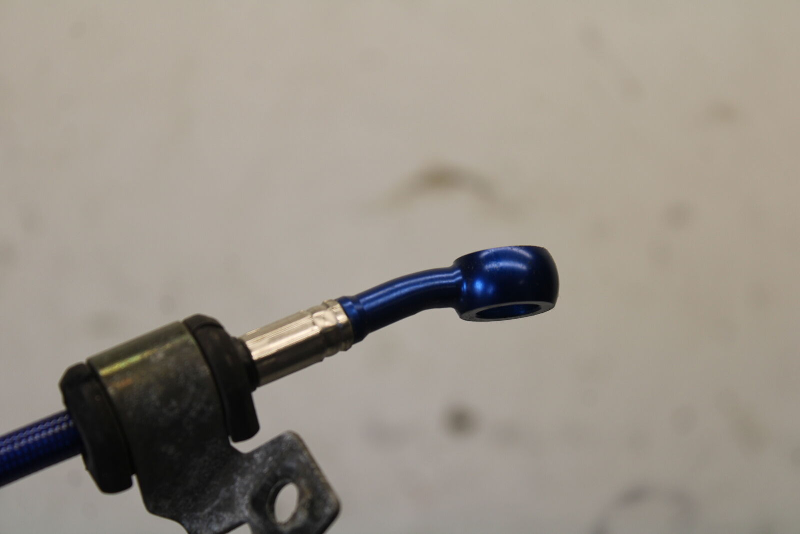 03-07 SUZUKI SV1000S AFTERMARKET FRONT BRAKE CALIPER HOSES LINES BB657