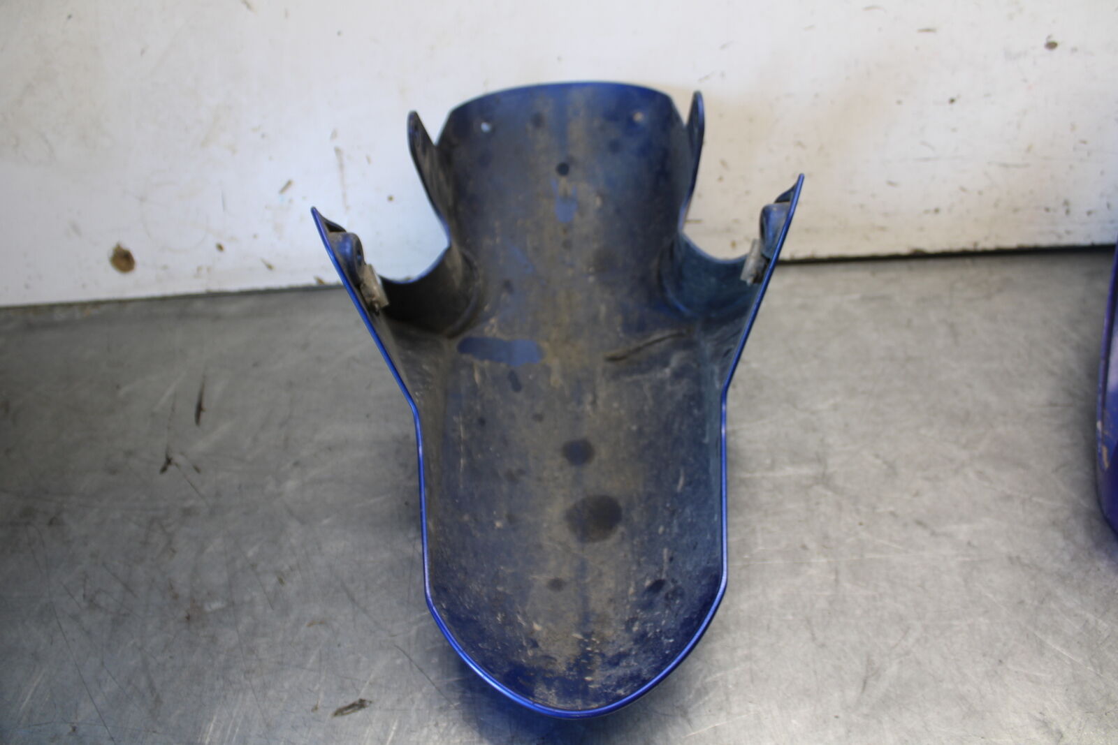 03-07 SUZUKI SV1000S FRONT WHEEL FENDER COWL FAIRING 35004-0129-17M BB657