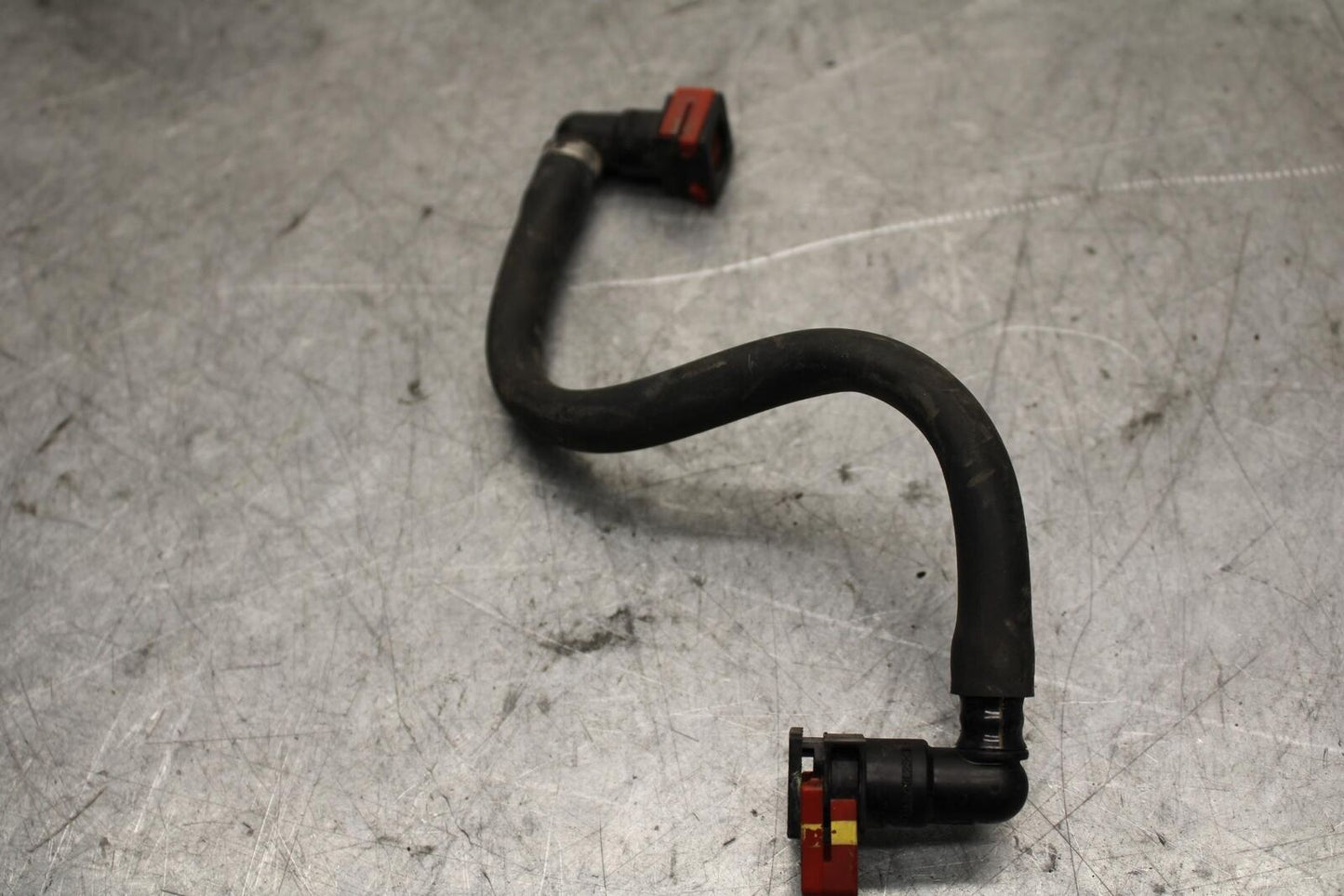 17 KAWASAKI Z900 ZR900 FUEL HOSE GAS LINE TUBE PIPE BB549