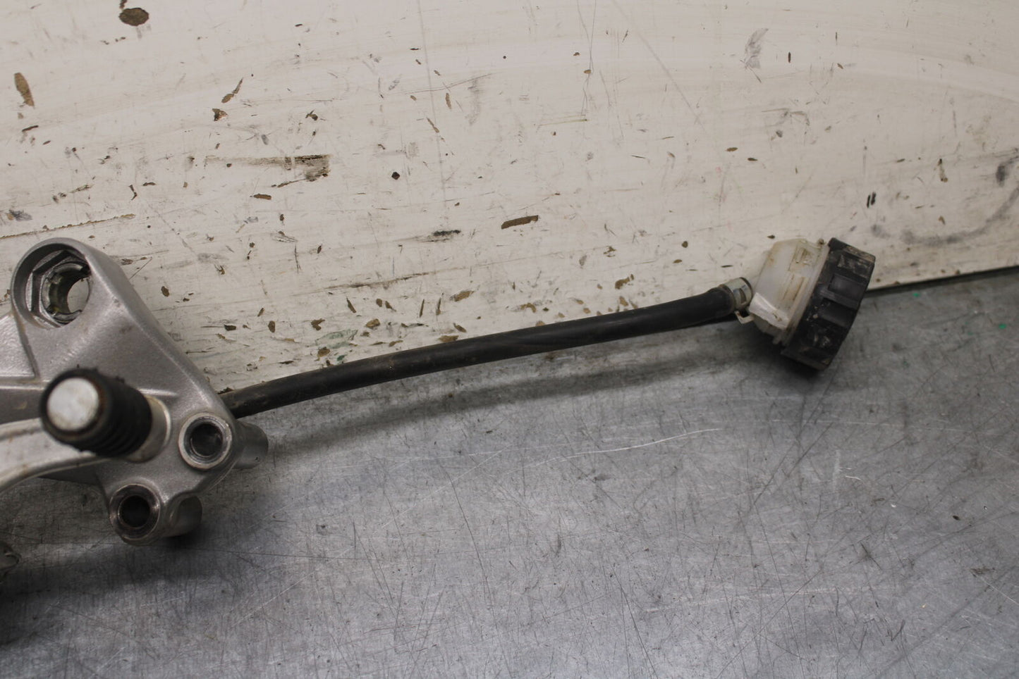 13-16 KTM 390 DUKE RIGHT REARSET REAR SET DRIVER FOOT PEG REST STOP BB748