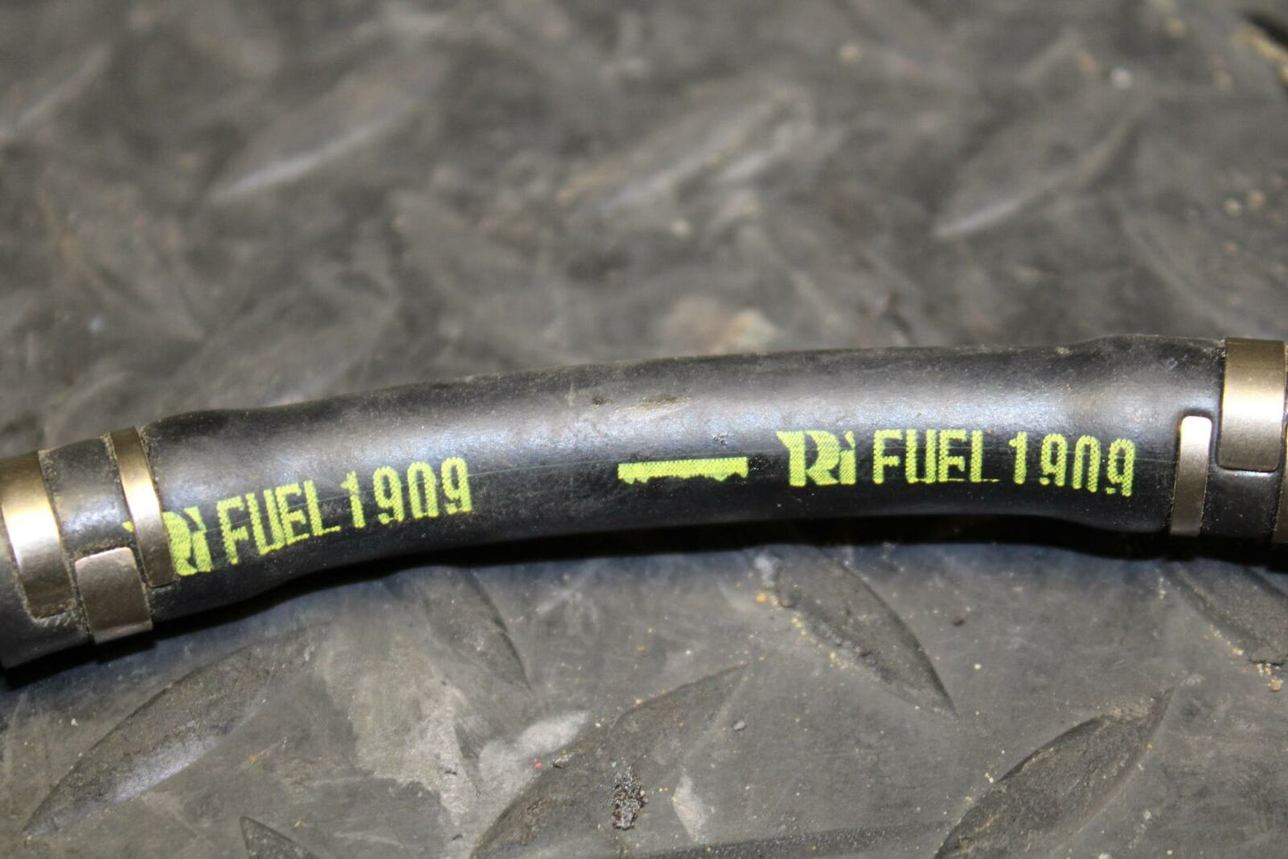 12-16 HONDA CBR1000RR FUEL HOSE GAS LINE TUBE PIPE BB176