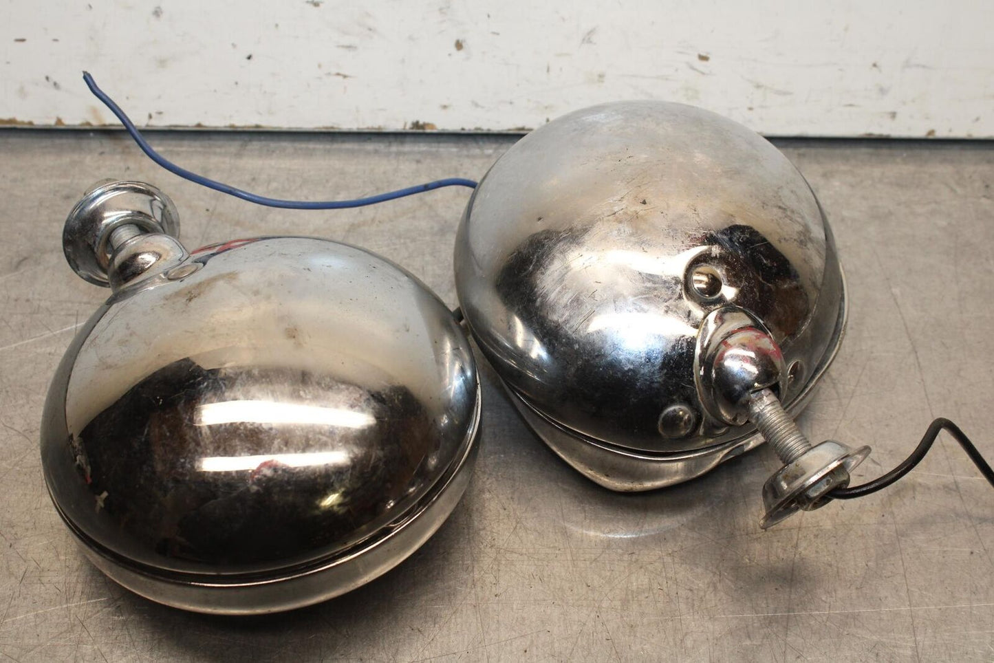 98-02 HONDA SHADOW AERO 1100 FRONT DRIVING LIGHT PAIR SET LAMP BB106