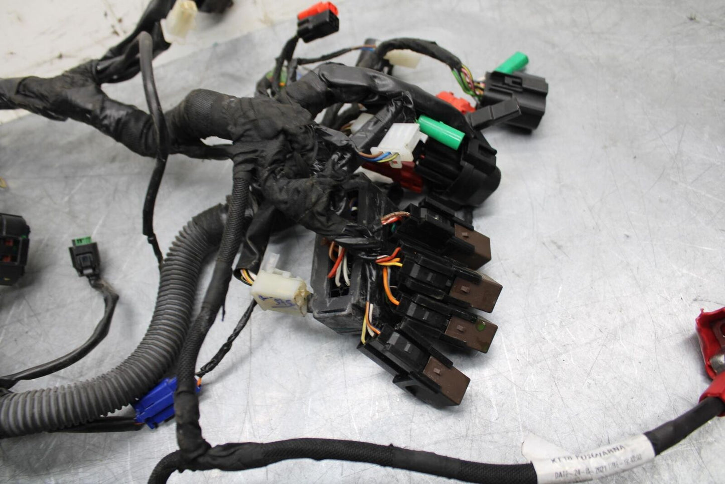 21 HUSQVARNA VITPILEN 401 MAIN ENGINE WIRING HARNESS MOTOR WIRE LOOM BB467