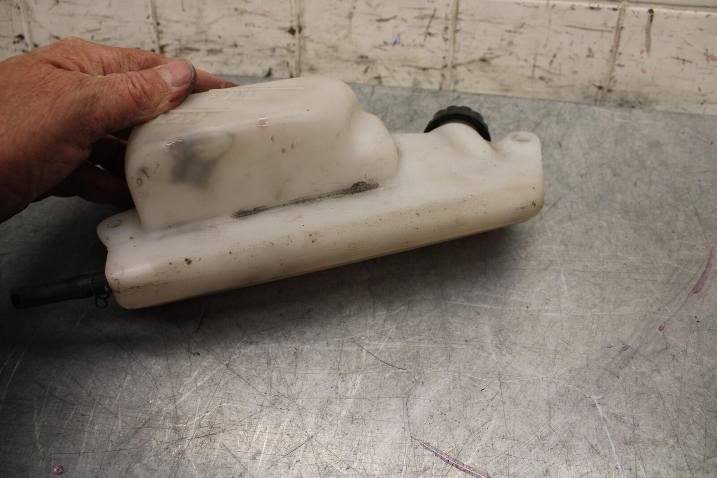 2001 Kawasaki Ninja ZX6 ZX600E COOLANT WATER TANK RESERVOIR BOTTLE BB547