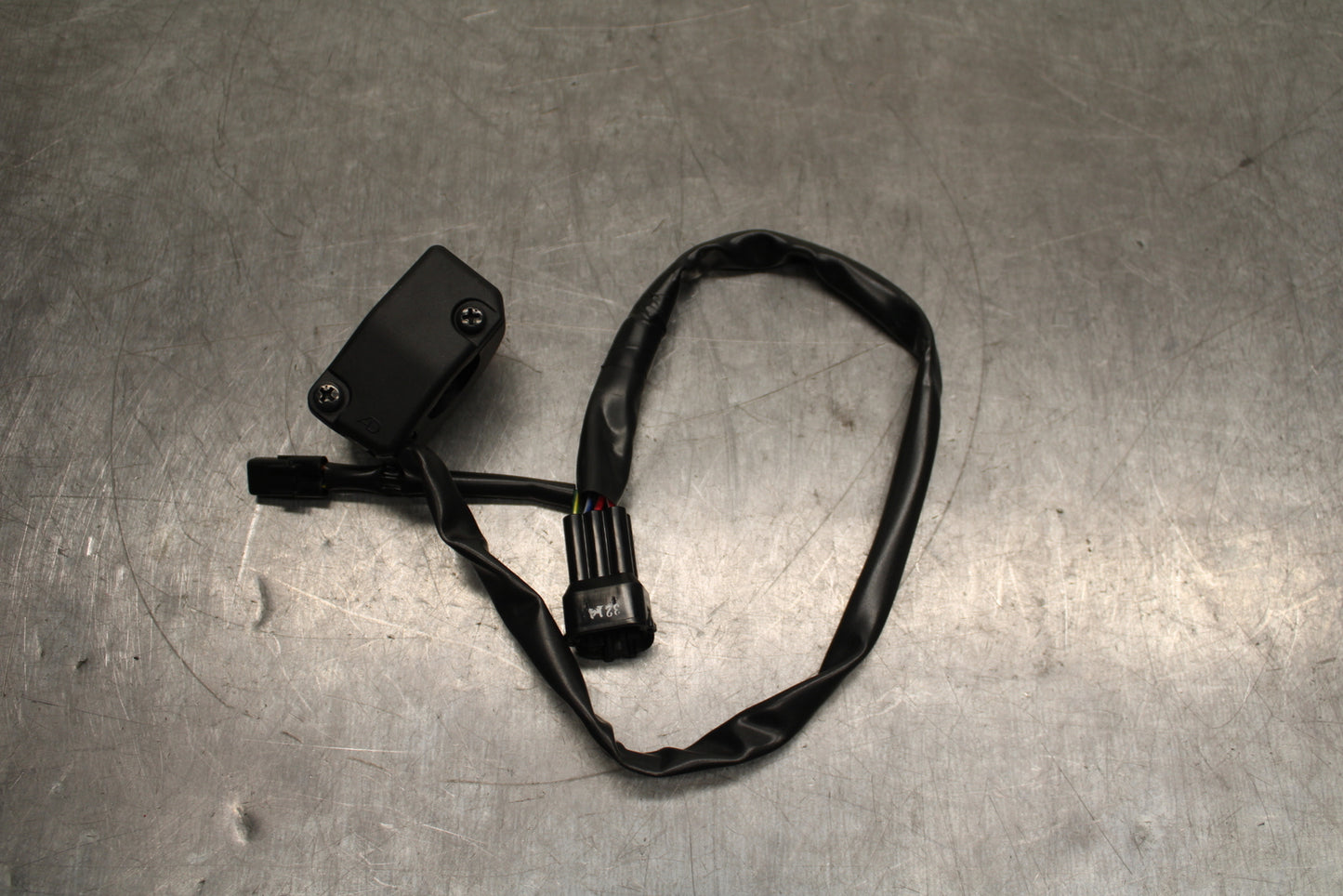 12-25 KAWASAKI NINJA ZX14R NEW!! RIGHT HANDLE KILL OFF START SWITCH BB757