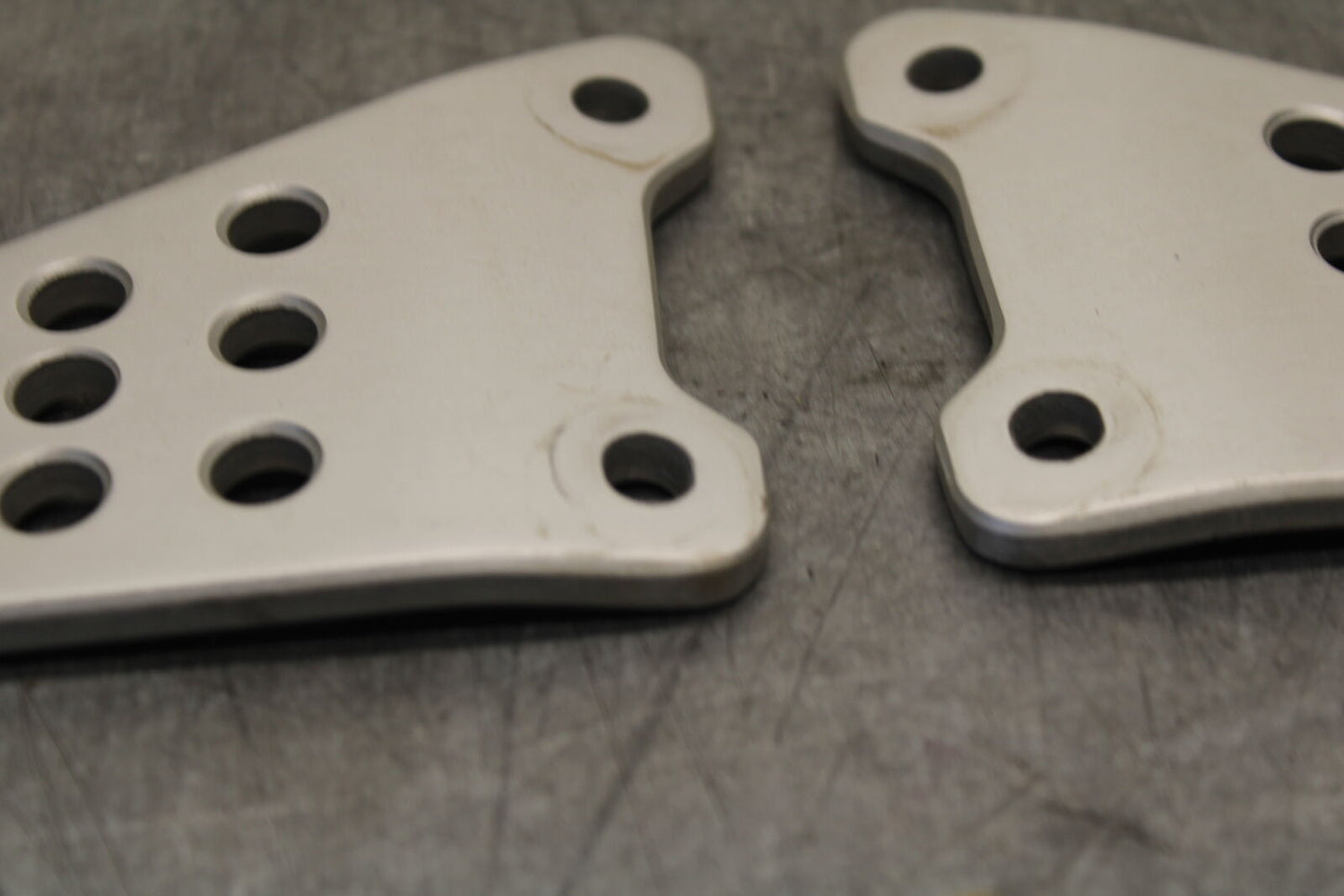 22-24 YAMAHA XSR900 RIGHT & LEFT REARSET REAR SET HEEL GUARD COVER BB683