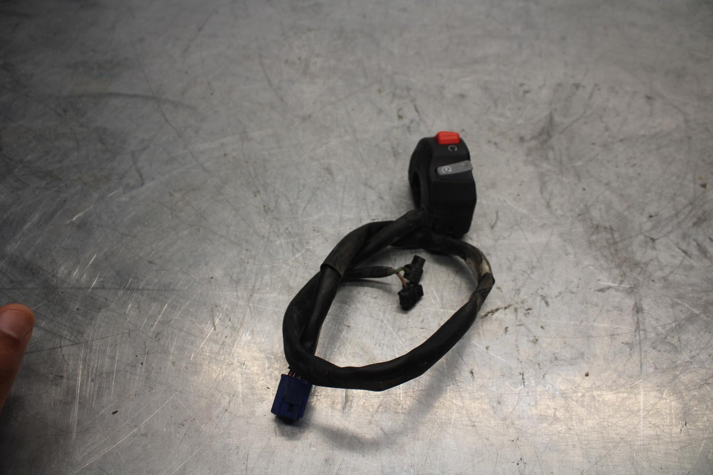 07-08 YAMAHA YZF R1 RIGHT CLIP ON HANDLE KILL OFF START SWITCH SWITCHES BB425