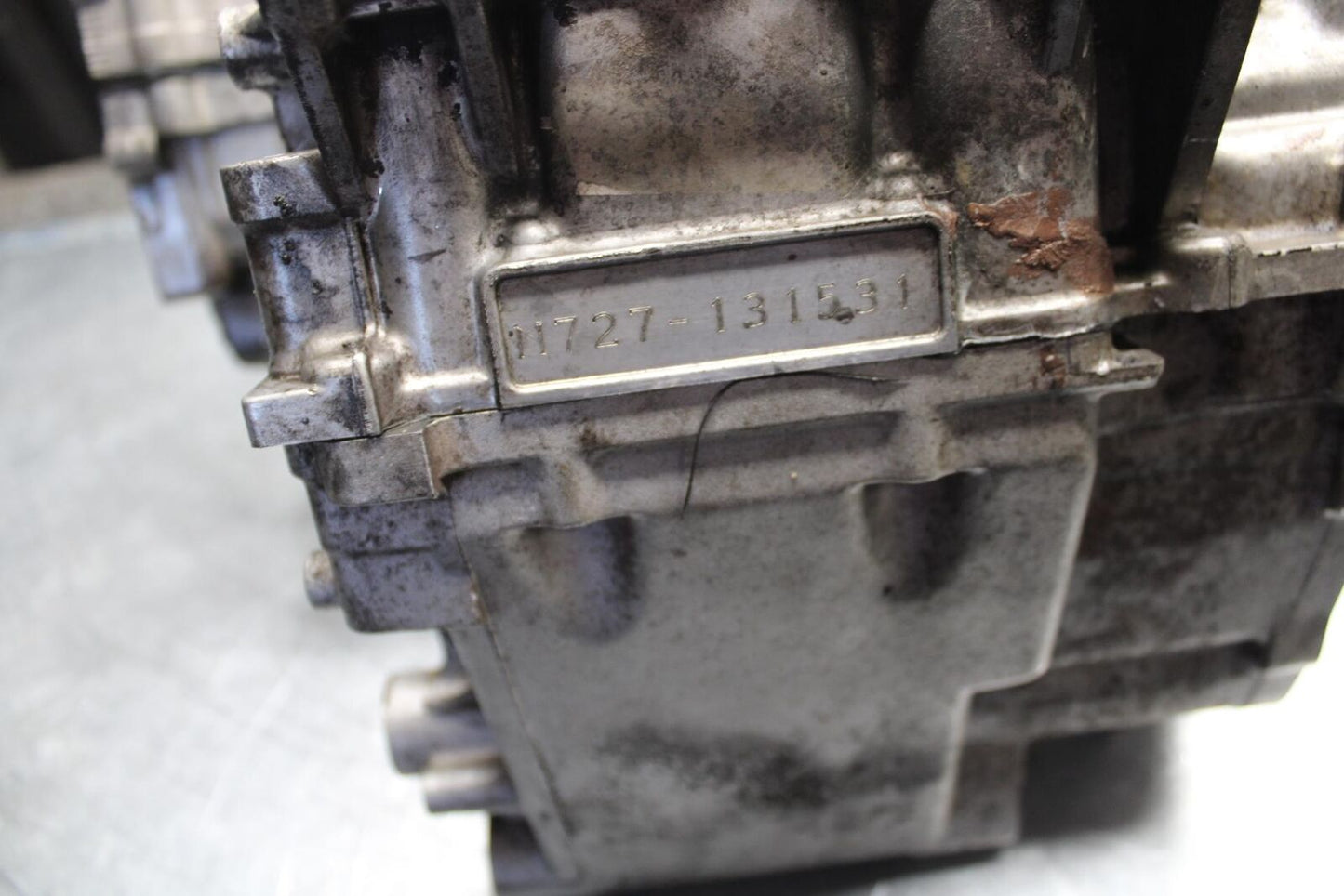 04-05 SUZUKI GSXR600 ENGINE MOTOR CRANKCASE CRANK CASES BLOCK 11301-29861 BB329