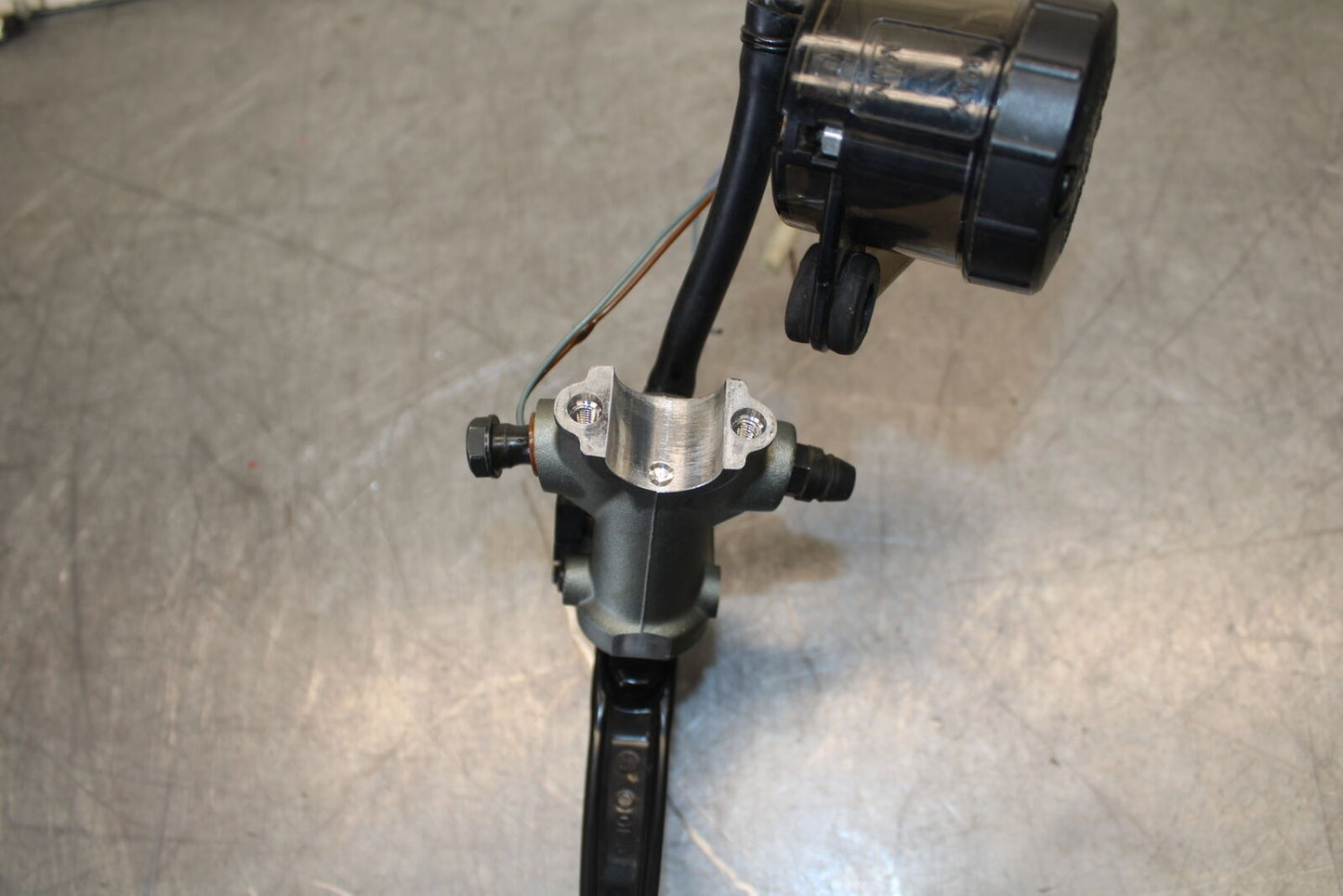 12-13 DUCATI STREETFIGHTER 848 FRONT BRAKE MASTER CYLINDER w/ LEVER BB705