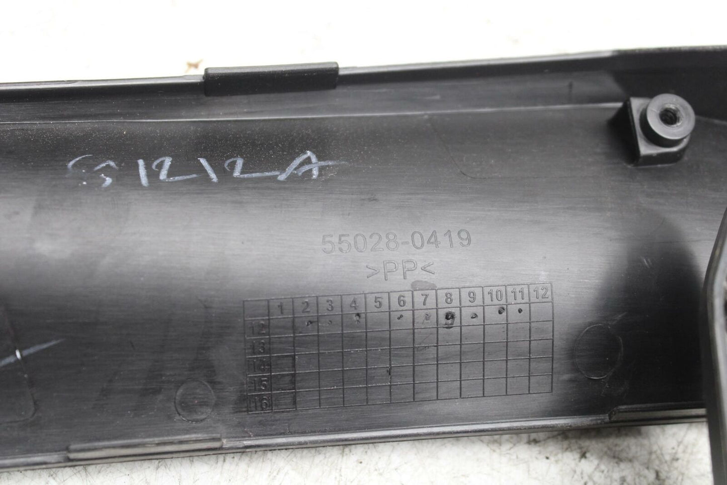 12-13 KAWASAKI EX300 NINJA LEFT MID UPPER SIDE FAIRING COWL PLASTIC BB373