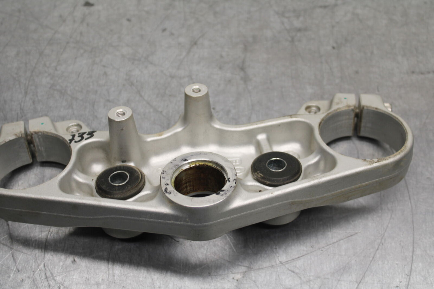 13-16 KTM 390 DUKE FORKS UPPER TRIPLE TREE CLAMP BB748