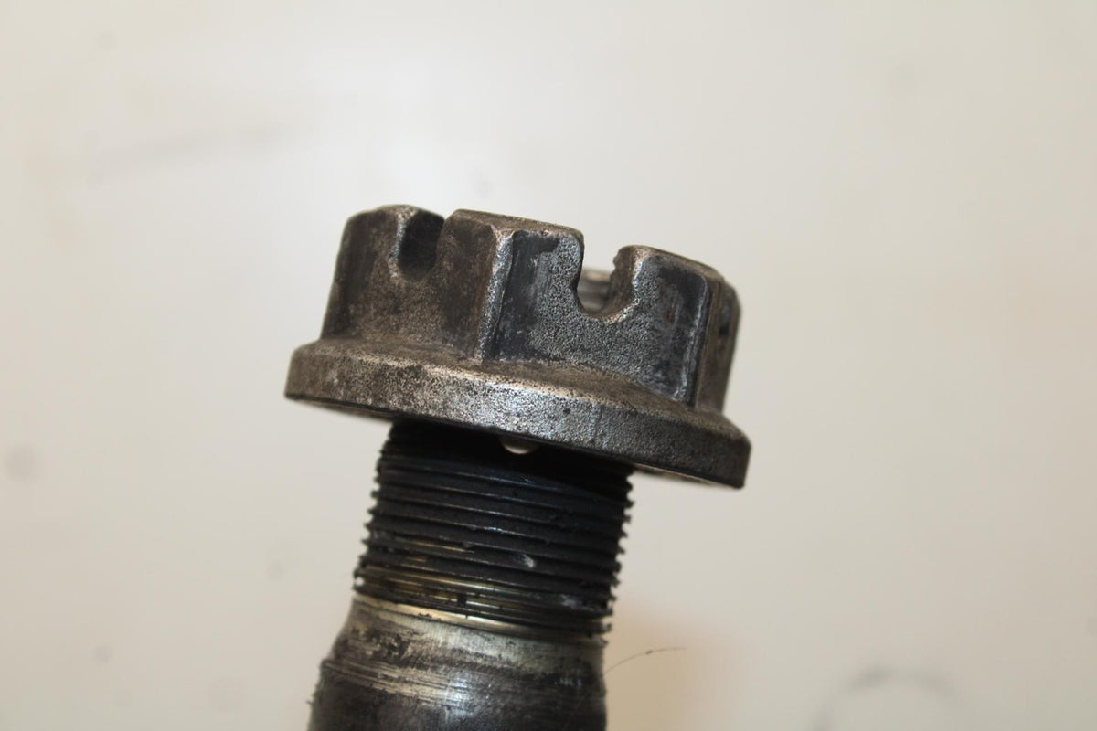 06-07 SUZUKI GSXR750 REAR AXLE BACK WHEEL RIM PIVOT BOLT AXEL 64711-49G10 BB613