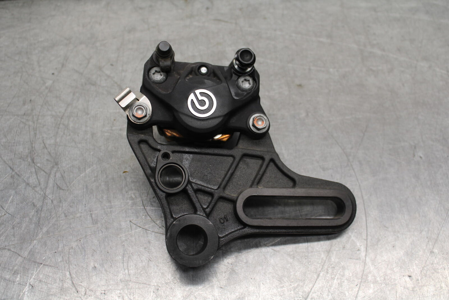 21-24 APRILIA TUONO 660 FACTORY REAR BACK BRAKE CALIPER W MOUNT BRACKET BB733