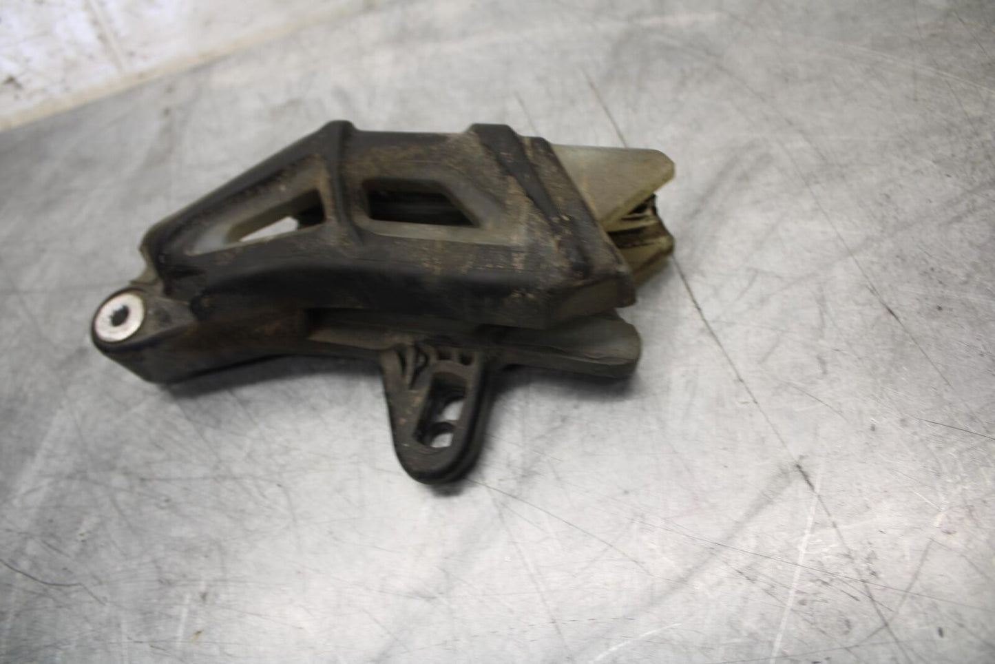 22 KTM 890 ADVENTURE SWINGARM CHAIN BUFFER SLIDER GUIDE BB514
