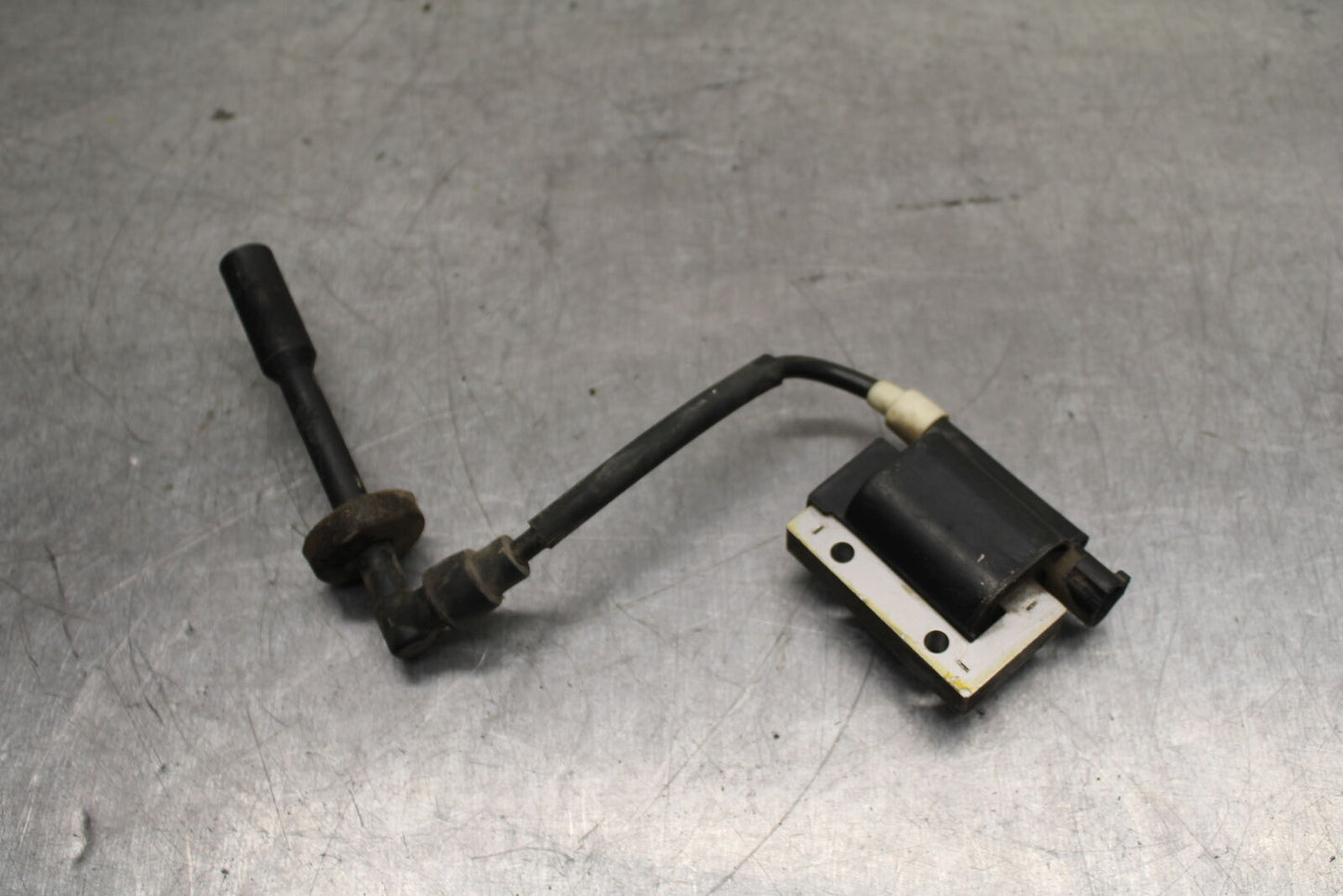 13-16 KTM 390 DUKE IGNITION COIL SPARK PLUG CAP BB748