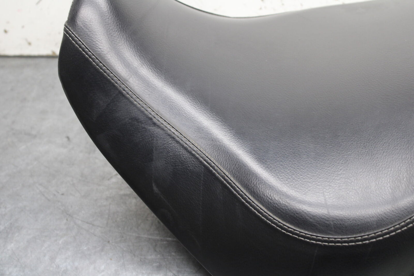 14-16 TRIUMPH AMERICA LT FRONT DRIVERS SEAT BB720