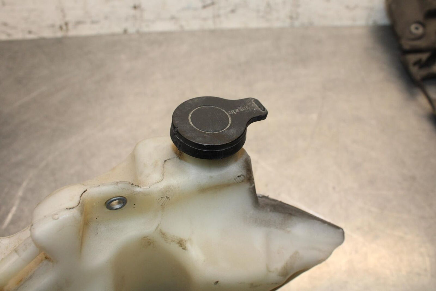 2008 Aprilia Shiver 750 SL750 COOLANT WATER TANK RESERVOIR BOTTLE BB551