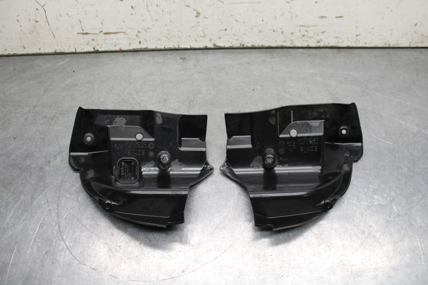 21-24 APRILIA TUONO 660 FACTORY FRONT INNER CENTER COWL FAIRING SET BB733
