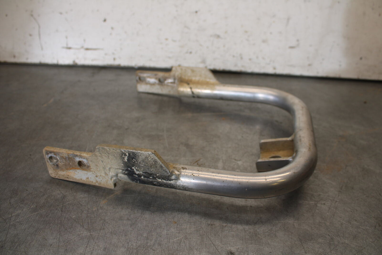 01-05 YAMAHA RAPTOR 660R REAR BACK BUMPER GRAB BAR BB695