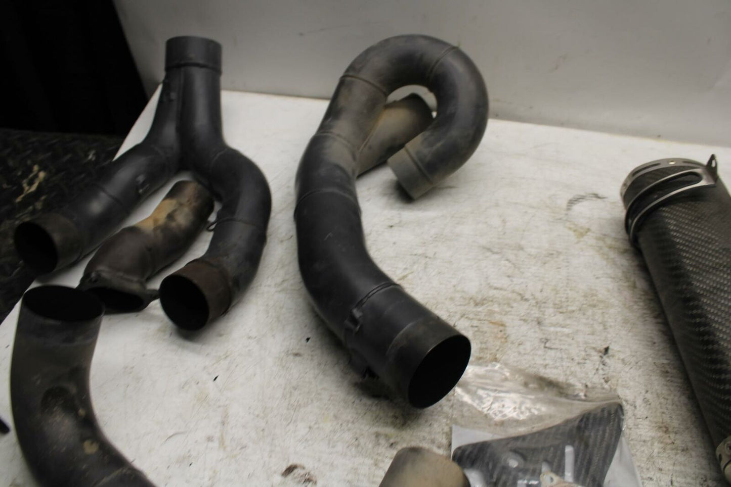 08-10 DUCATI 848 FULL EXHAUST SYSTEM HEADERS PIPE MUFFLER BB369