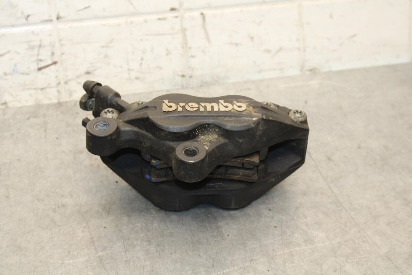 16-17 MOTO GUZZI V7 II BREMBO FRONT BRAKE CALIPER BB57