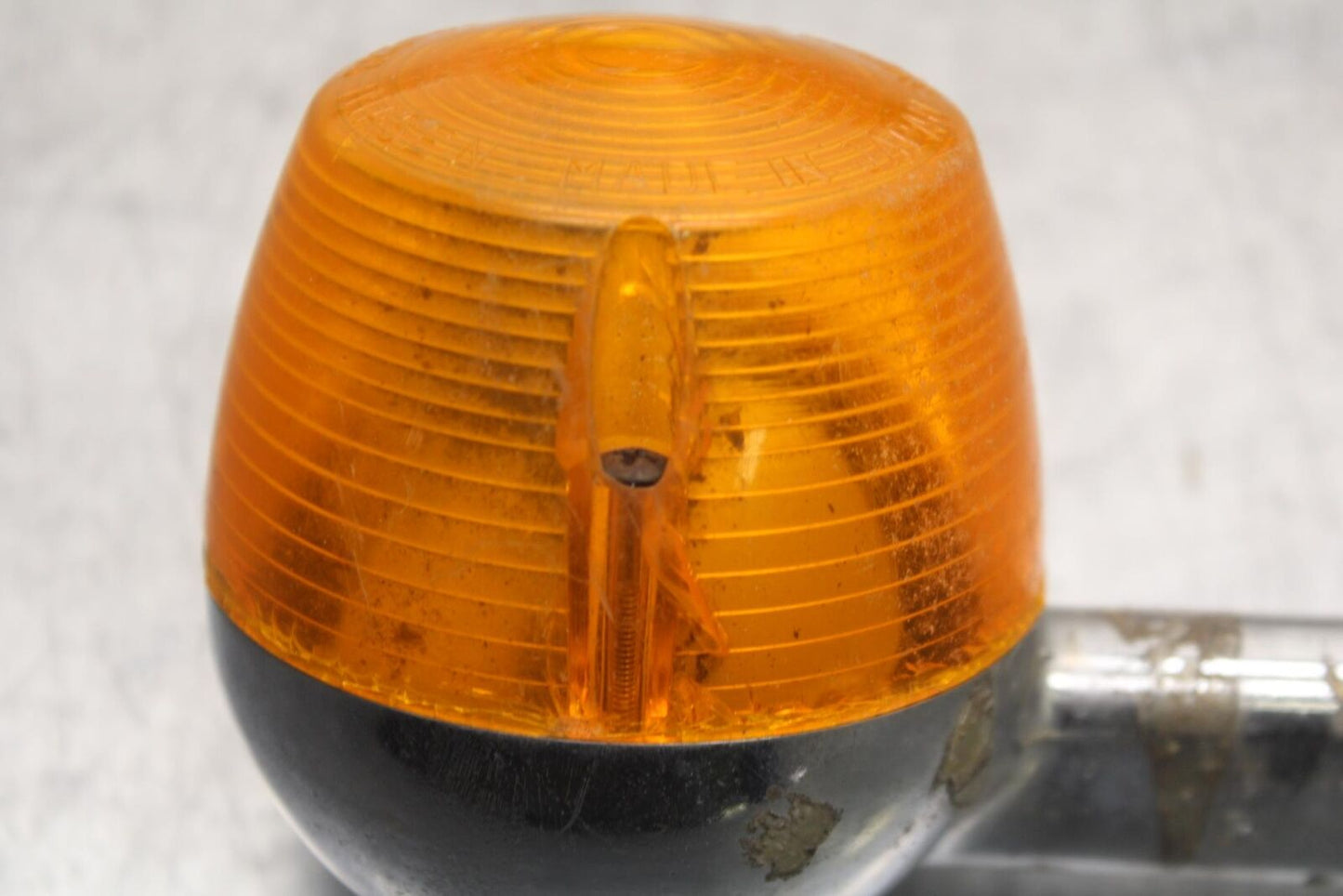 80-83 SUZUKI GS750E REAR LEFT RIGHT TURN SIGNALS LIGHT INDICATORS BB82
