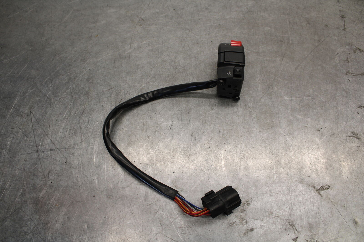 06-07 DUCATI MONSTER 695 RIGHT CLIP ON HANDLE KILL OFF START SWITCHES BB674