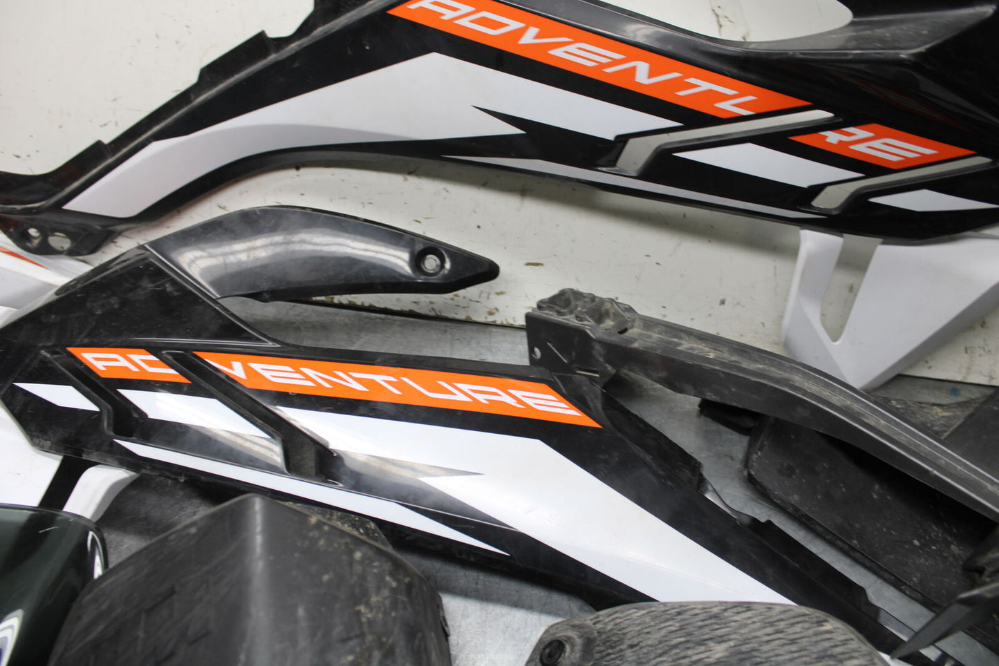 21-24 KTM 890 ADVENTURE R FAIRING SET COWLS COWLINGS KIT BB723