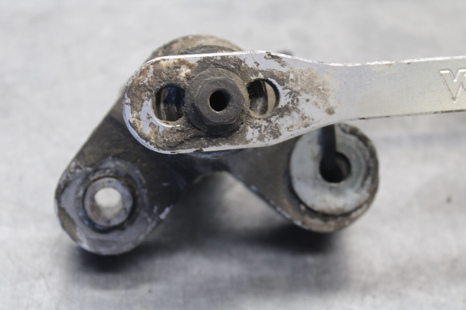 04-05 SUZUKI GSXR600 AFTERMARKET VORTEX REAR SHOCK LINKAGE LINK BB658